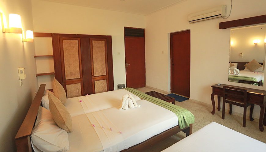 triple room sumadai hotel beruwala